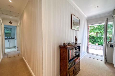 6 Howey Hill, Congleton, CW12 4AF