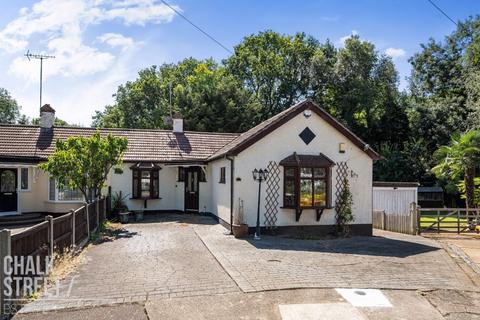 2 bedroom semi-detached house for sale, Rectory Gardens, Upminster, RM14