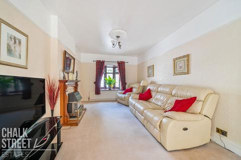 35 Rectory Gardens, Upminster, RM14 3YL