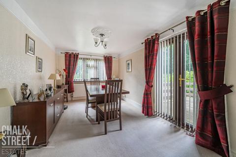 35 Rectory Gardens, Upminster, RM14 3YL