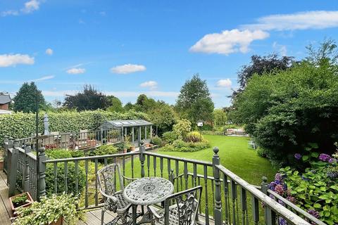 3 bedroom detached house for sale, Manchester Road, Bury BL9