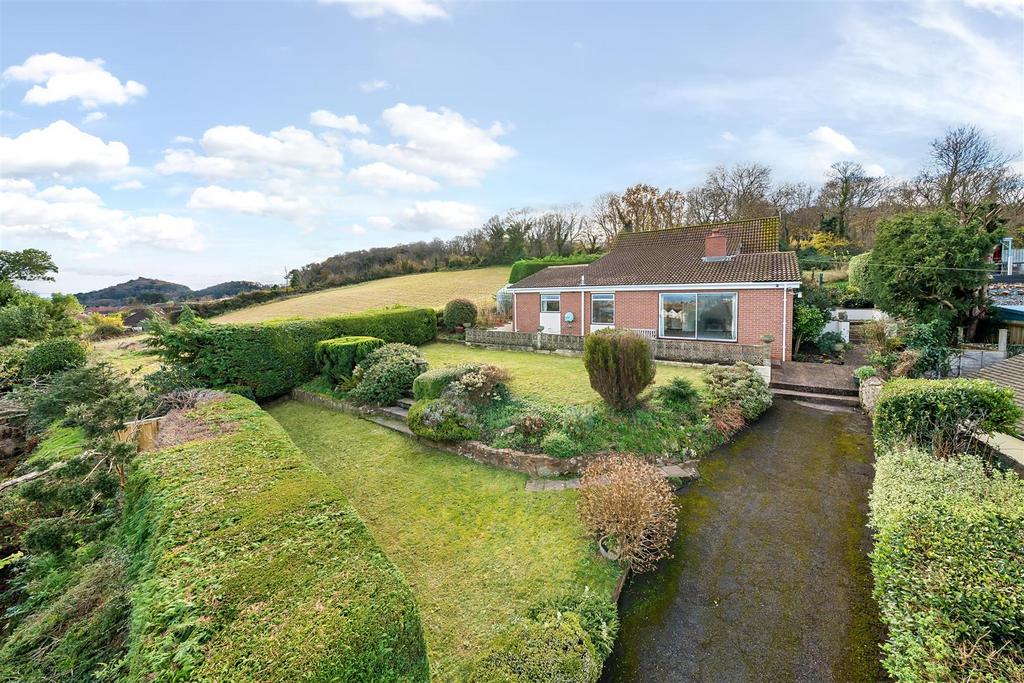 Manor Road, Minehead 3 bed detached house for sale £525,000