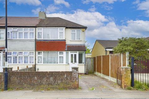 3 bedroom end of terrace house for sale, Somerset Road, Enfield