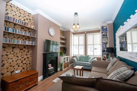 3 bedroom terraced house for sale, Rectory Grove, Leigh-On-Sea