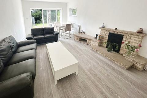undefined, Wallisdown Road, Poole BH12