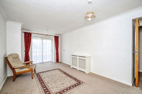 2 bedroom flat for sale, 1 Warwick Avenue, Bedford MK40