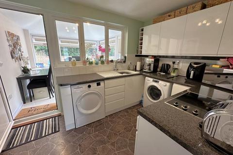 72 Allington Close, Taunton, TA1 2NE