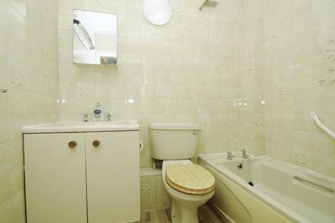 1 bedroom retirement property for sale, Denmark Place, Hastings TN34