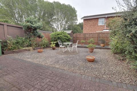 5 Abbey Close, Penkridge, Stafford, ST19 5ET