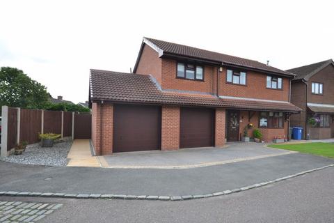 4 bedroom detached house for sale, Riverside Crescent, Leyland PR26