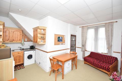 2 bedroom flat for sale, Victoria Street, Kirkintilloch, G66 1LG