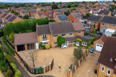 6 bedroom detached house for sale, Brambleside, Kettering, Northamptonshire