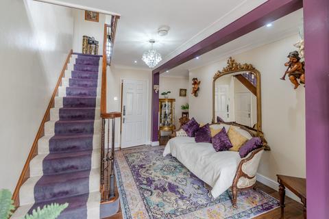 10 Brambleside, Thrapston, Kettering, NN14 4PY