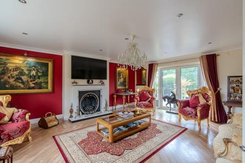10 Brambleside, Thrapston, Kettering, NN14 4PY
