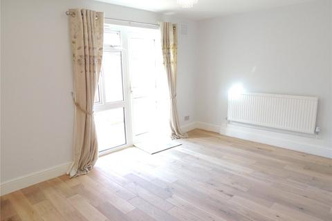 3 bedroom terraced house to rent, Chipstead Close, London, SE19