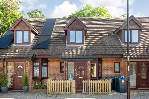 3 Camille Close, London, SE25 4EW