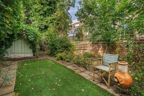 Basement, 60 Lewisham Way, London, SE14 6NY