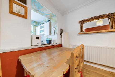 Basement, 60 Lewisham Way, London, SE14 6NY