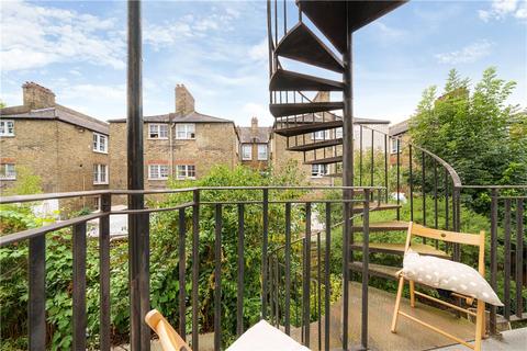 3 bedroom apartment for sale, Aristotle Road, London