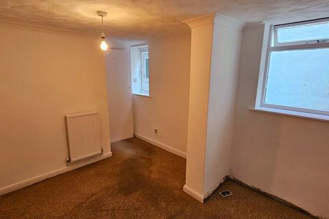 2 bedroom flat to rent, Weymouth DT4