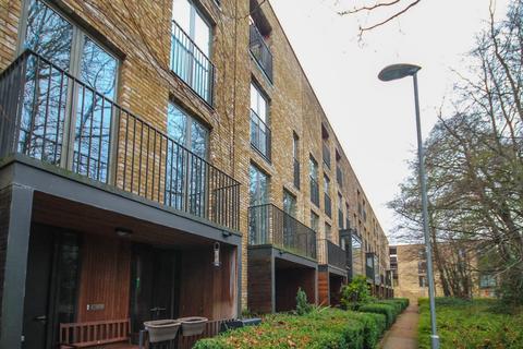 5 bedroom terraced house to rent, Aberdeen Avenue Cambridge