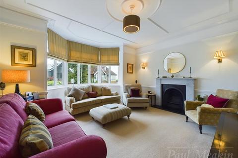 6 bedroom semi-detached house for sale, Heathhurst Road, South Croydon