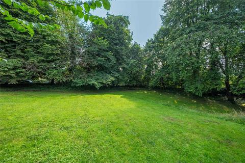 7, Thorncrest Browgate, Baildon, Shipley, BD17 6BN