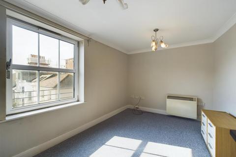 2 bedroom flat to rent, Blackman Street, Brighton