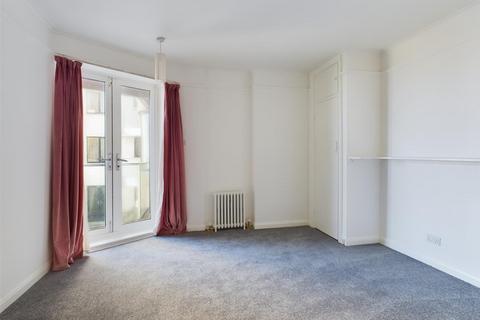 2 bedroom flat to rent, St. Margarets, High Street, Rottingdean