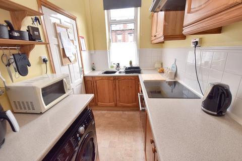 4 Cecil Grove, Armley, Leeds, LS12 2AW