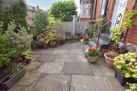 4 Cecil Grove, Armley, Leeds, LS12 2AW