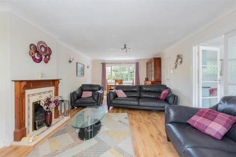 7 Autumn Close, Slough, SL1 5DH