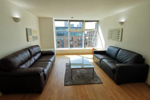 2 bedroom apartment to rent, W3, 51 Whitworth Street West