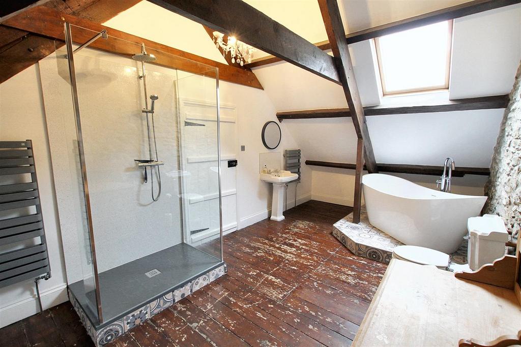 Bathroom 2 (Attic)