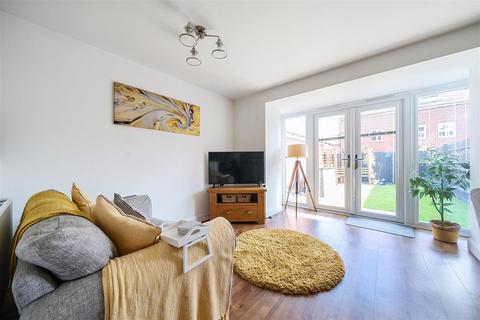 84 Cantley Road, Great Denham, Bedford, MK40 4RX
