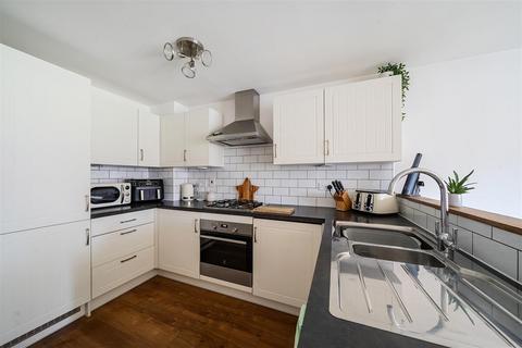 84 Cantley Road, Great Denham, Bedford, MK40 4RX