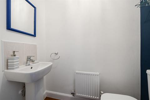 84 Cantley Road, Great Denham, Bedford, MK40 4RX
