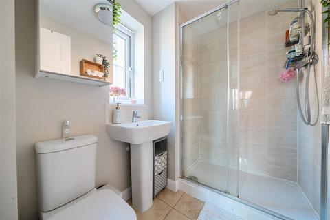 84 Cantley Road, Great Denham, Bedford, MK40 4RX