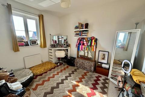 6 Acorn Close, Northampton, NN5 4BD