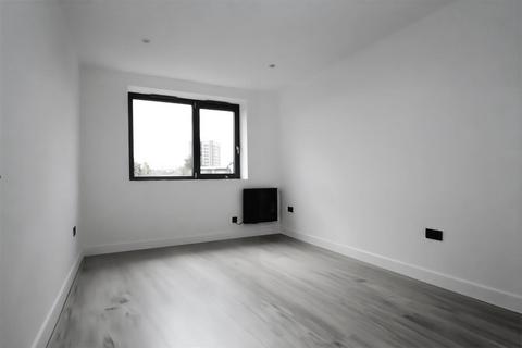 12 bedroom property for sale, The Common, Hatfield