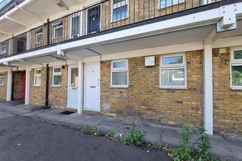 1 bedroom maisonette for sale, Green Lane, Ilford