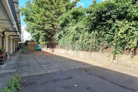 undefined, Green Lane, Ilford