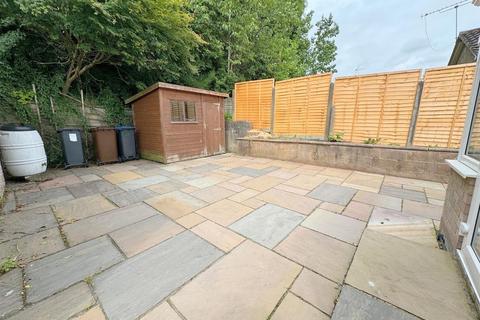 16 Gordon Close, Leek, ST13 8NZ