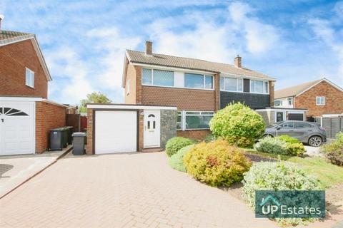 28 Meadowside, Nuneaton, CV11 6NF