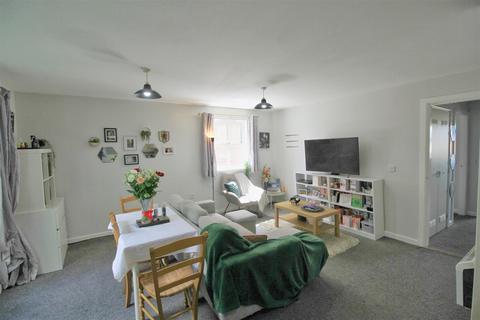 2 bedroom flat for sale, Marland Way, Manchester M32