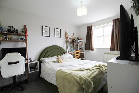 2 bedroom flat for sale, Marland Way, Manchester M32