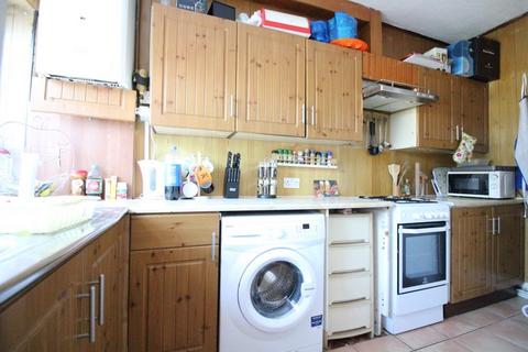 1 bedroom house to rent, Vicarage Farm Road, Hounslow