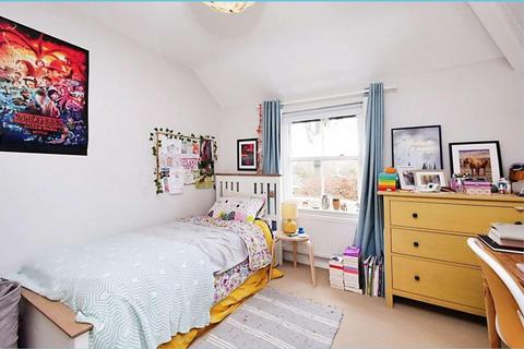 Clareville Green Lane, Collingham, Wetherby, LS22 5DE