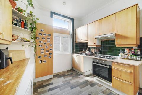 2 bedroom flat to rent, Pratt Street, London, NW1