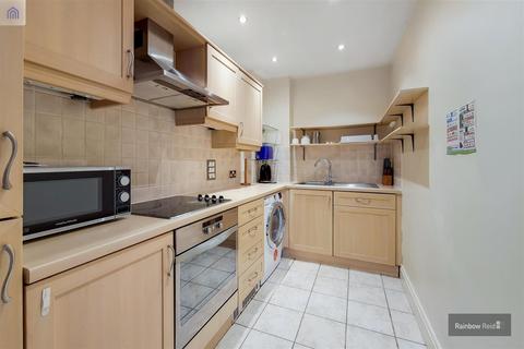 2 bedroom flat to rent, Chatsworth Court, Willesden Lane, NW2